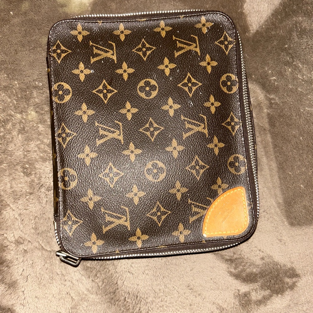 Louis Vuitton Brown Monogram Men's Bag - Picture 3 of 6